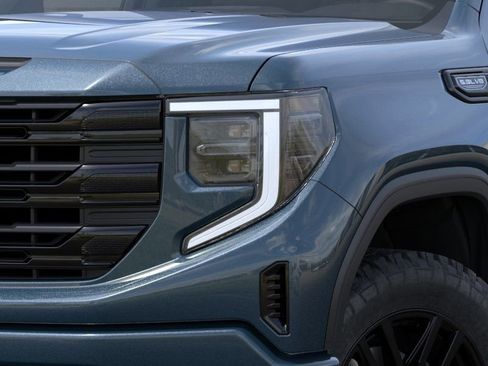 New 2026 GMC Sierra 1500 Elevation image 10