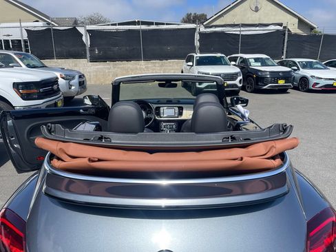 Used 2019 Volkswagen Beetle 2.0T FWD image 17