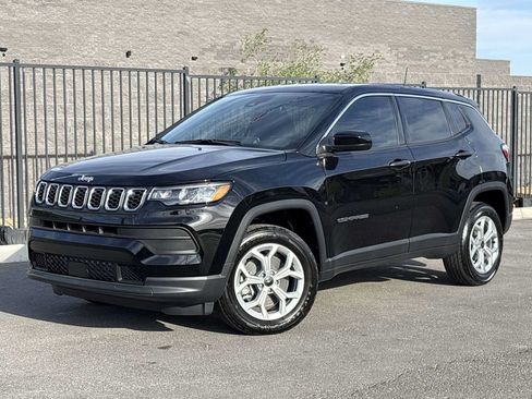 Used 2025 Jeep Compass Sport AWD/4WD image 29
