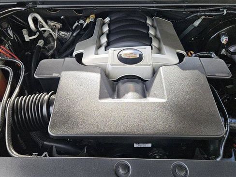 Used 2020 Cadillac Escalade 2WD image 24