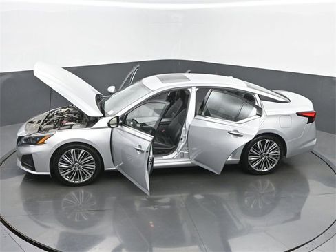 Used 2023 Nissan Altima 2.5 SL image 63