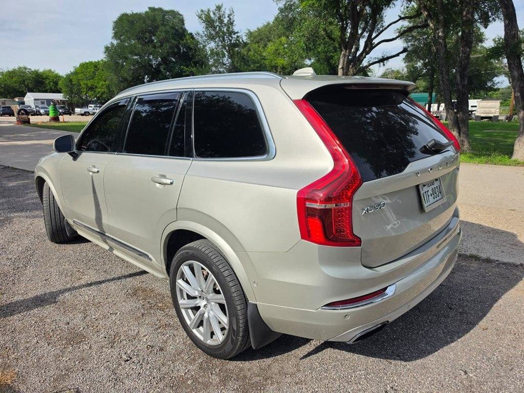 Used 2016 Volvo XC90 T6 Inscription w/ Vision Package AWD/4WD image 2