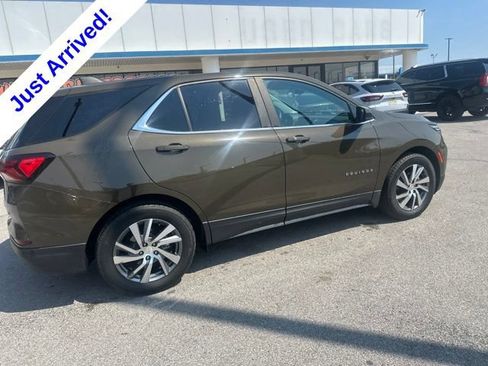 Used 2023 Chevrolet Equinox LT FWD image 3
