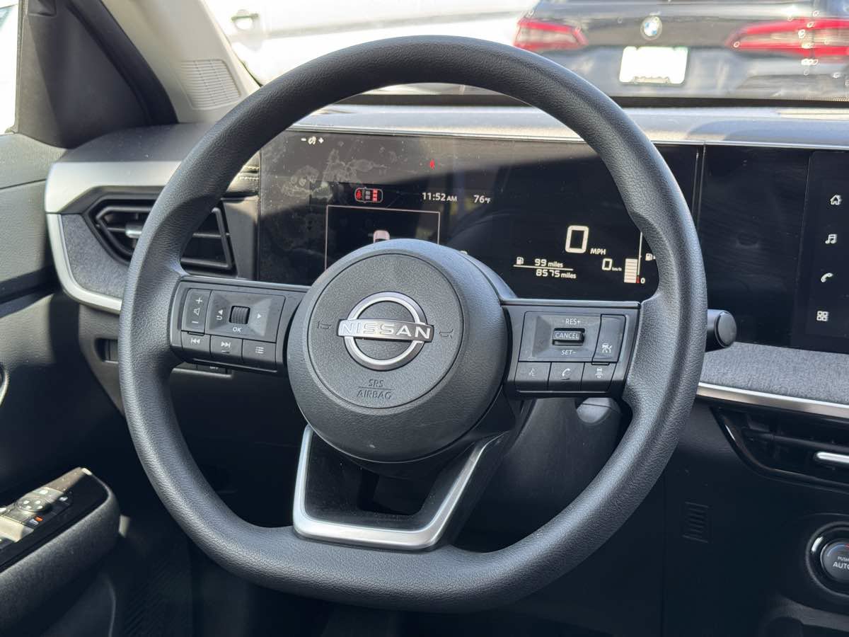 Used 2026 Nissan Kicks SV FWD image 22