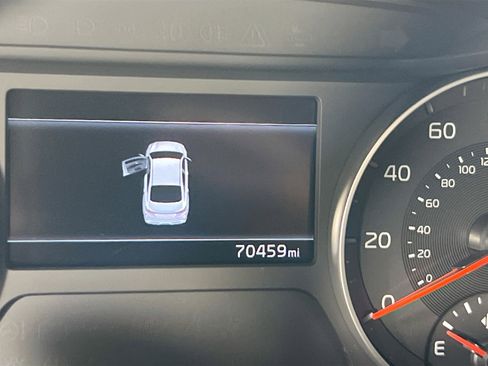 Used 2022 Kia Forte GT-Line w/ GT-Line Premium Package image 12