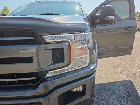 Used 2018 Ford F150 XLT w/ Equipment Group 302A Luxury AWD/4WD image 21
