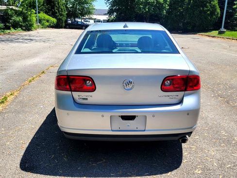 Used 2011 Buick Lucerne CXL image 4