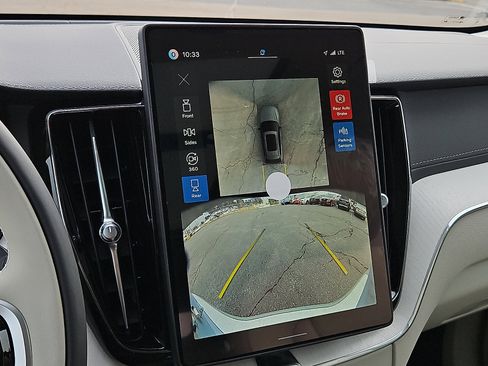 New 2026 Volvo XC60 B5 Ultra w/ Protection Package Premier image 17