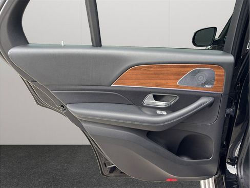 Used 2020 Mercedes-Benz GLE 450 4MATIC w/ AMG Line Exterior image 42