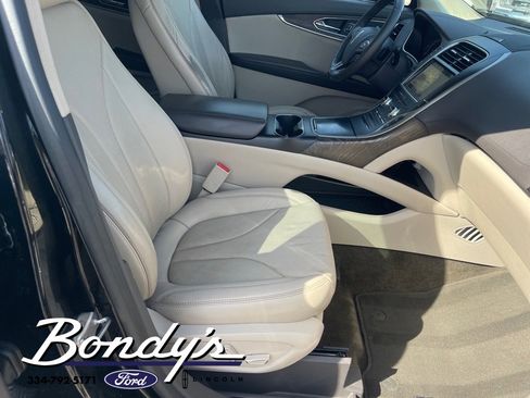 Used 2017 Lincoln MKX Reserve image 22