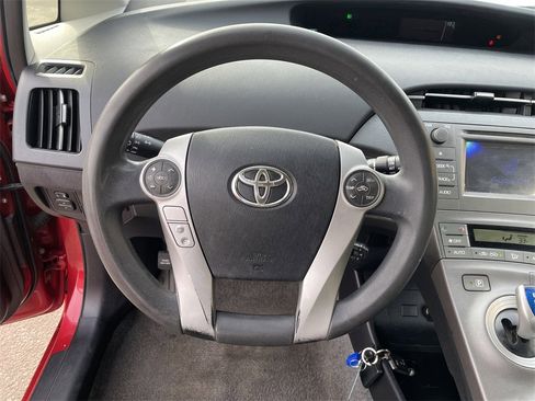 Used 2013 Toyota Prius Two image 16