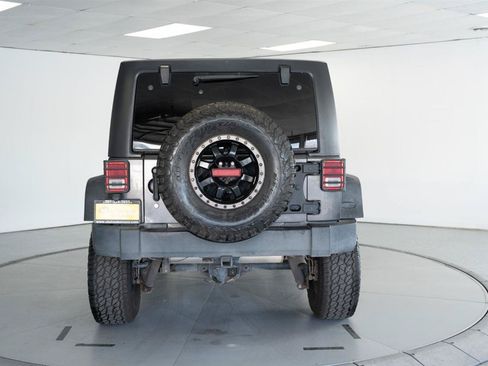 Used 2014 Jeep Wrangler Unlimited Rubicon w/ Connectivity Group AWD/4WD image 6