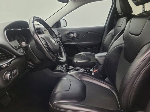 Used 2021 Jeep Cherokee Latitude Plus image 17