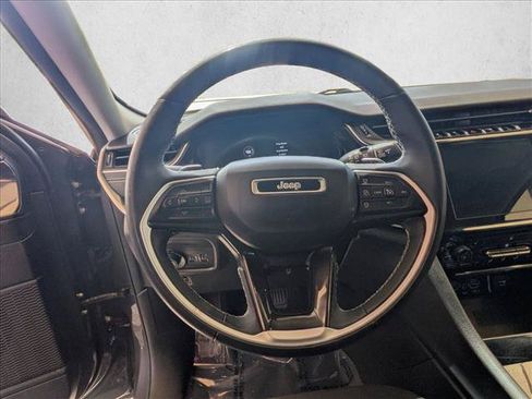 Used 2023 Jeep Grand Cherokee L Laredo w/ Luxury Tech Group I AWD/4WD image 19