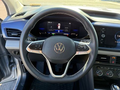 Used 2022 Volkswagen Taos SE image 23
