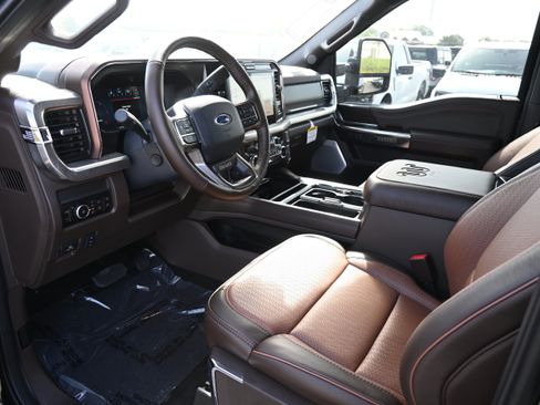 New 2026 Ford F250 King Ranch w/ Chrome Package AWD/4WD image 17