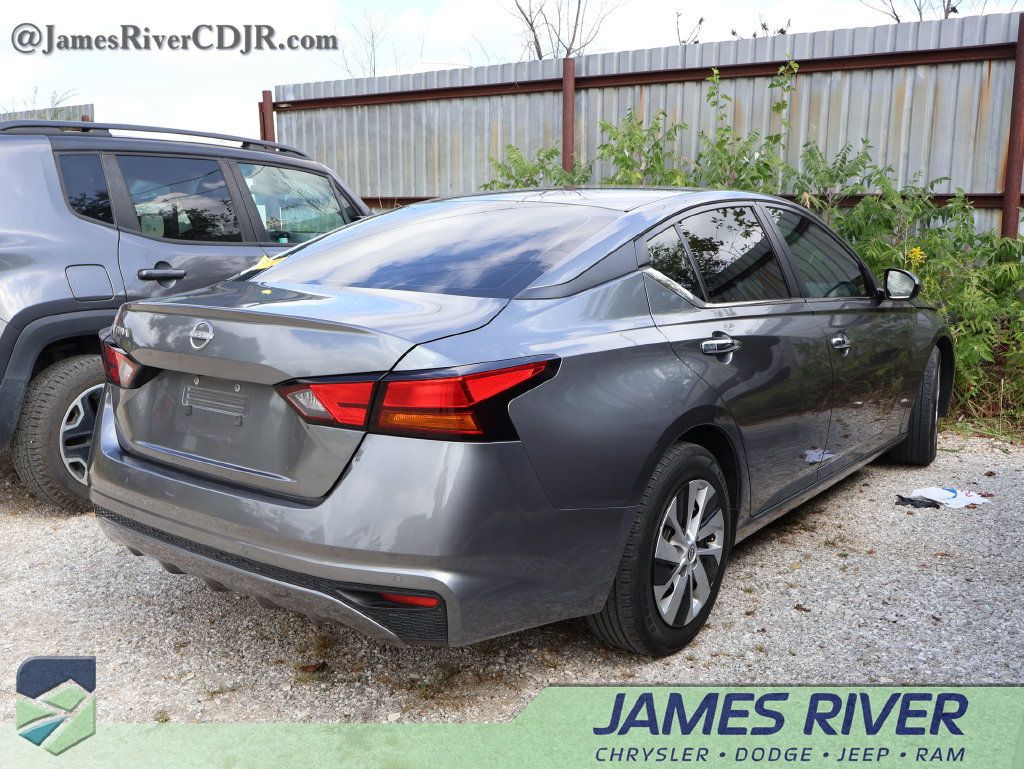Used 2023 Nissan Altima 2.5 S FWD image 1