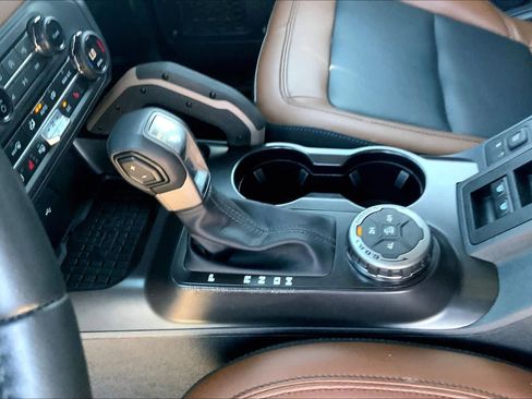 Certified 2024 Ford Bronco Outer Banks AWD/4WD image 17