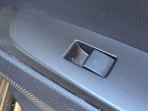 Used 2021 Toyota Camry SE image 31