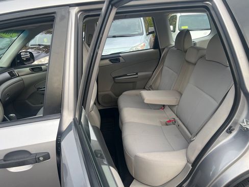 Used 2011 Subaru Forester 2.5X w/ Alloy Wheel Value Pkg image 15
