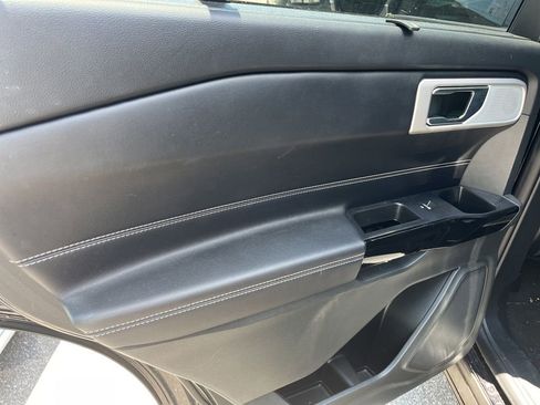 Used 2021 Ford Explorer ST w/ Equipment Group 401A AWD/4WD image 12