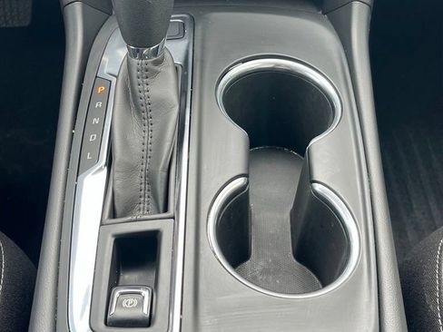 Used 2020 Chevrolet Equinox LS w/ LS Convenience Package AWD/4WD image 18