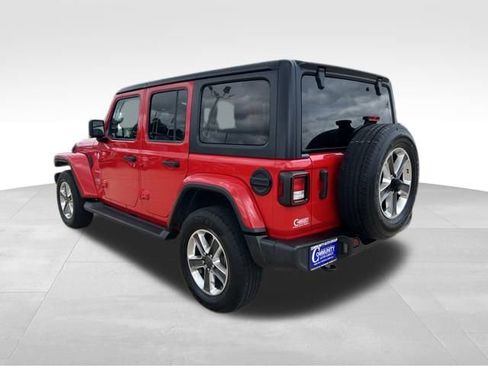 Used 2021 Jeep Wrangler Unlimited Sahara image 7