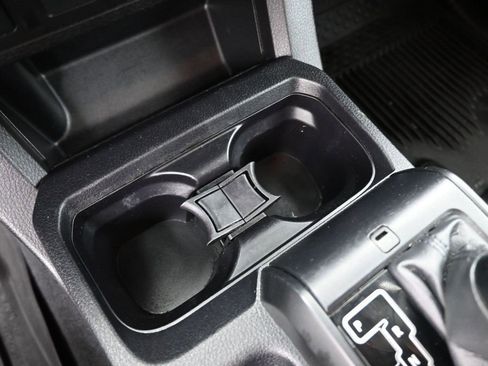 Used 2021 Toyota Tacoma SR5 image 31