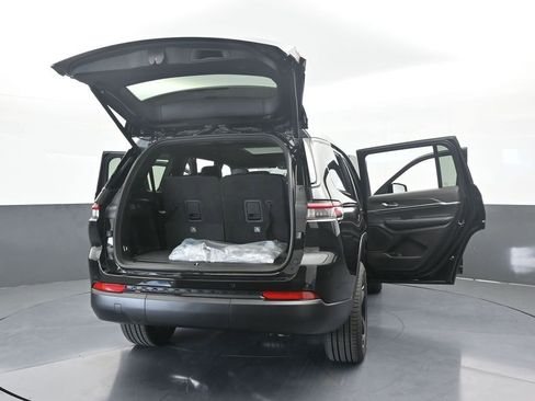 New 2025 Jeep Grand Cherokee L Limited w/ Black Appearance Package image 74
