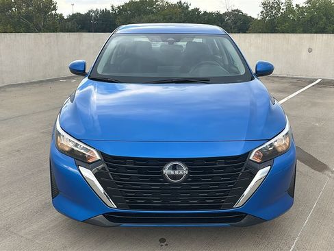 Used 2025 Nissan Sentra SV FWD image 7