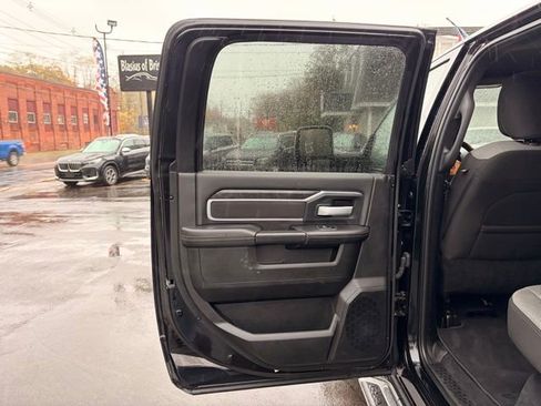 Used 2024 RAM 2500 Big Horn AWD/4WD image 14