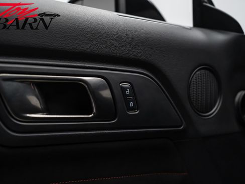 Used 2018 Ford Mustang Shelby GT350R w/ GT350R Equipment Group 920A RWD image 21