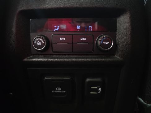 Used 2023 Chevrolet Traverse RS w/ LPO, Floor Liner Package AWD/4WD image 29
