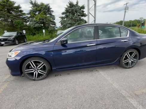 Used 2017 Honda Accord Sport Special Edition image 5