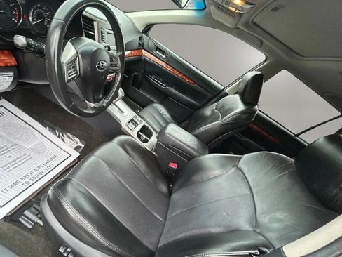 Used 2012 Subaru Outback 3.6R Limited w/ Moonroof Pkg AWD/4WD image 9