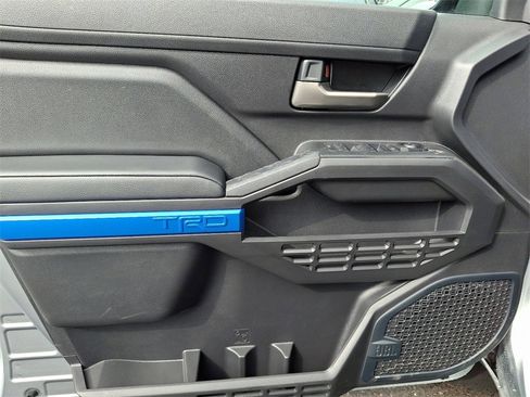 New 2024 Toyota Tacoma TRD Off-Road image 7