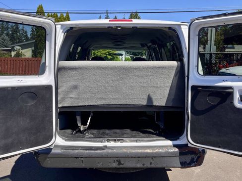 Used 2006 Ford E-350 and Econoline 350 XL RWD image 15