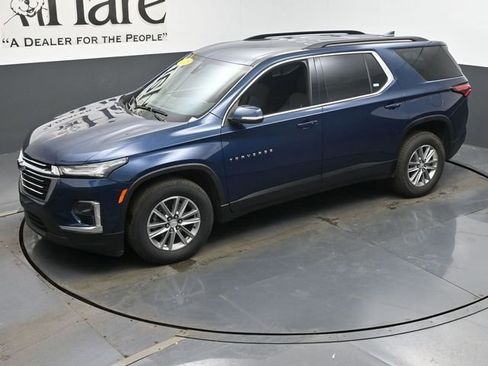 Used 2023 Chevrolet Traverse LT image 45