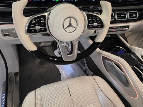 Certified 2023 Mercedes-Benz Maybach GLS 600 4MATIC image 11