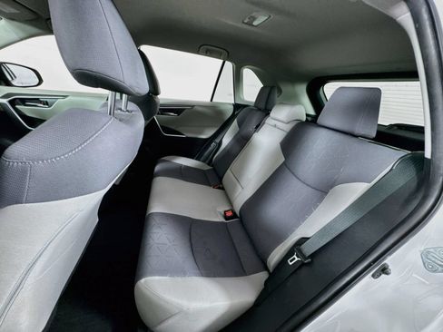 Used 2020 Toyota RAV4 XLE w/ All Weather Liner Package AWD/4WD image 17