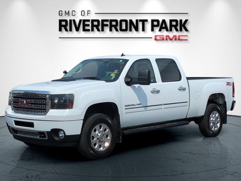 Used 2014 GMC Sierra 2500 Denali AWD/4WD image 7