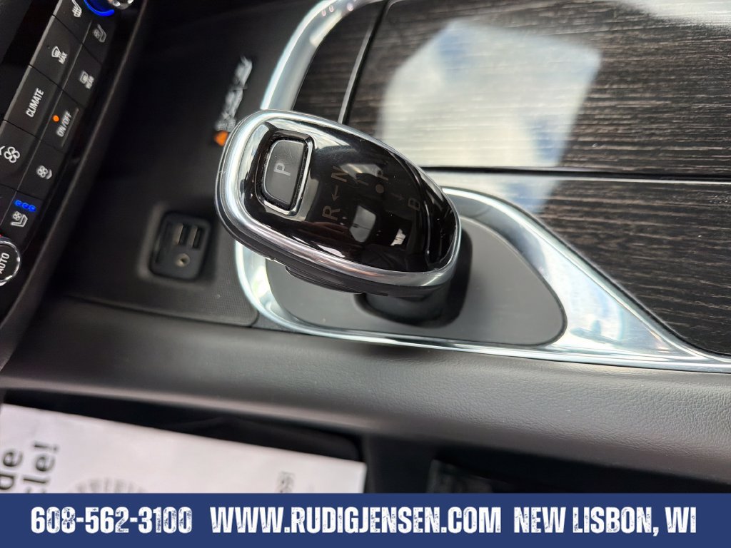 Used 2021 Buick Enclave Avenir w/ Avenir Technology Package AWD/4WD image 24