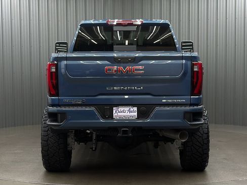 Used 2026 GMC Sierra 3500 Denali w/ Denali Reserve Package AWD/4WD image 4