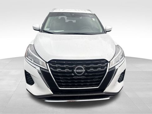 Used 2024 Nissan Kicks SV image 13