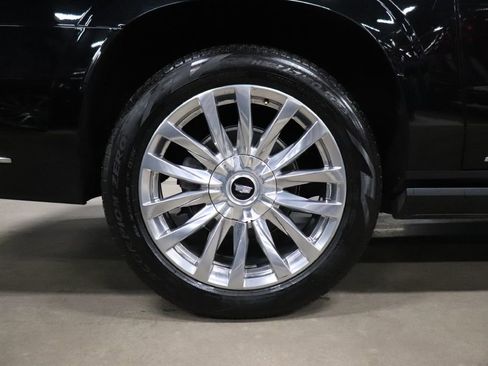 Used 2022 Cadillac Escalade ESV Premium Luxury w/ Performance Package image 37