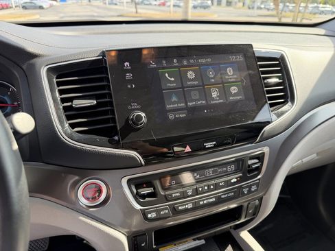 Certified 2022 Honda Pilot Special Edition image 17