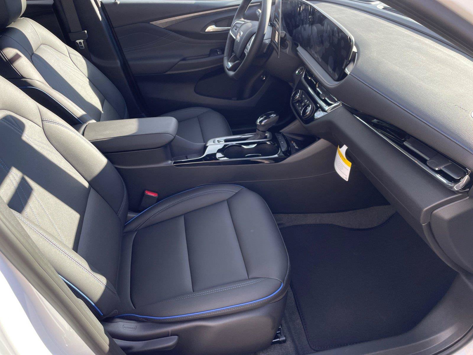 New 2026 Buick Envista Sport Touring w/ Convenience I Package FWD image 15