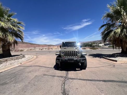 Used 2020 Jeep Gladiator Rubicon AWD/4WD image 8