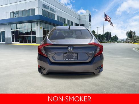 Used 2017 Honda Civic EX image 5