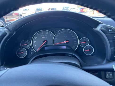 Used 2006 Chevrolet Corvette Z06 w/ Preferred Equipment Group image 26